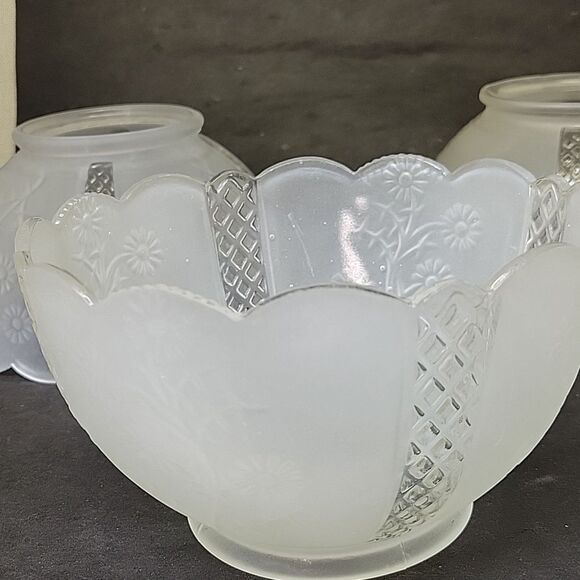 THREE Vintage Frosted Scalloped Raised Etching Glass Light Lamp Shade 7" - Picture 5 of 7